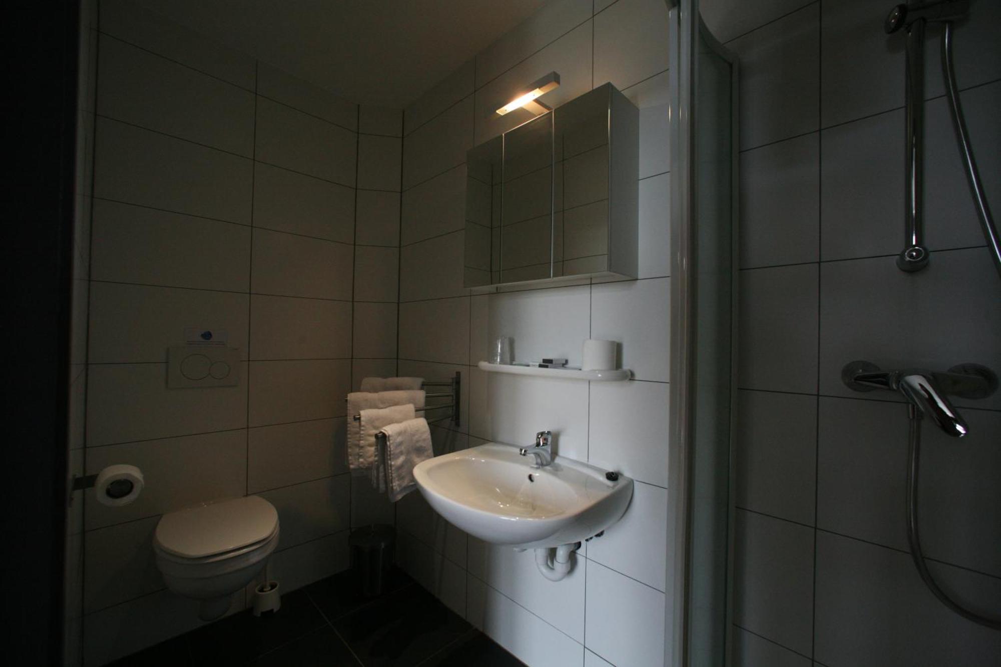 Hotel La Fete Au Palais Lustin Habitación foto