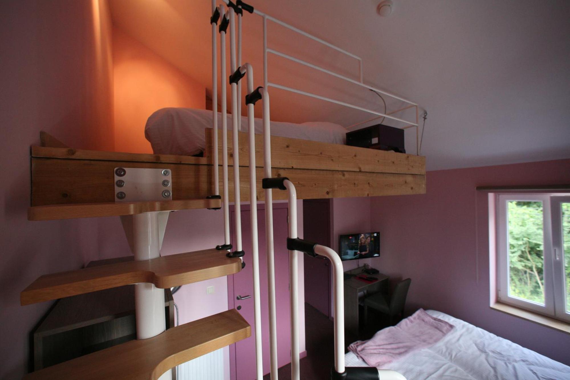 Hotel La Fete Au Palais Lustin Habitación foto